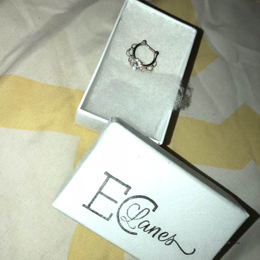 Diamond pendant septum ring 💙💎